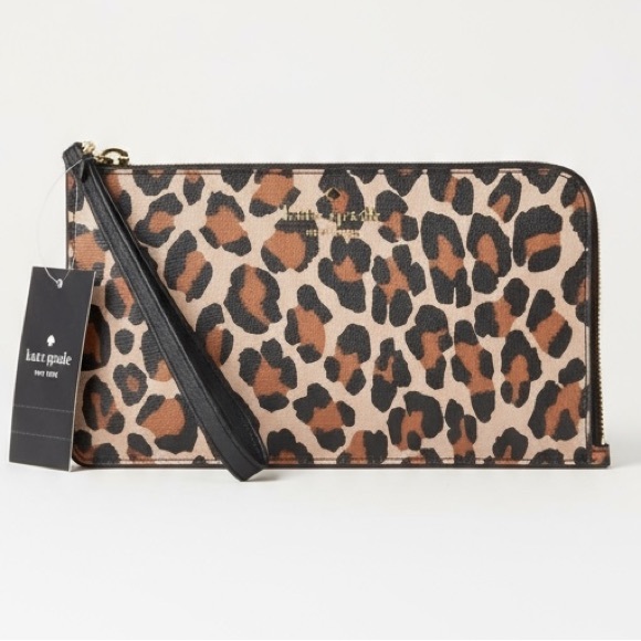 kate spade Handbags - Kate‎ Spade Wristlet Clutch